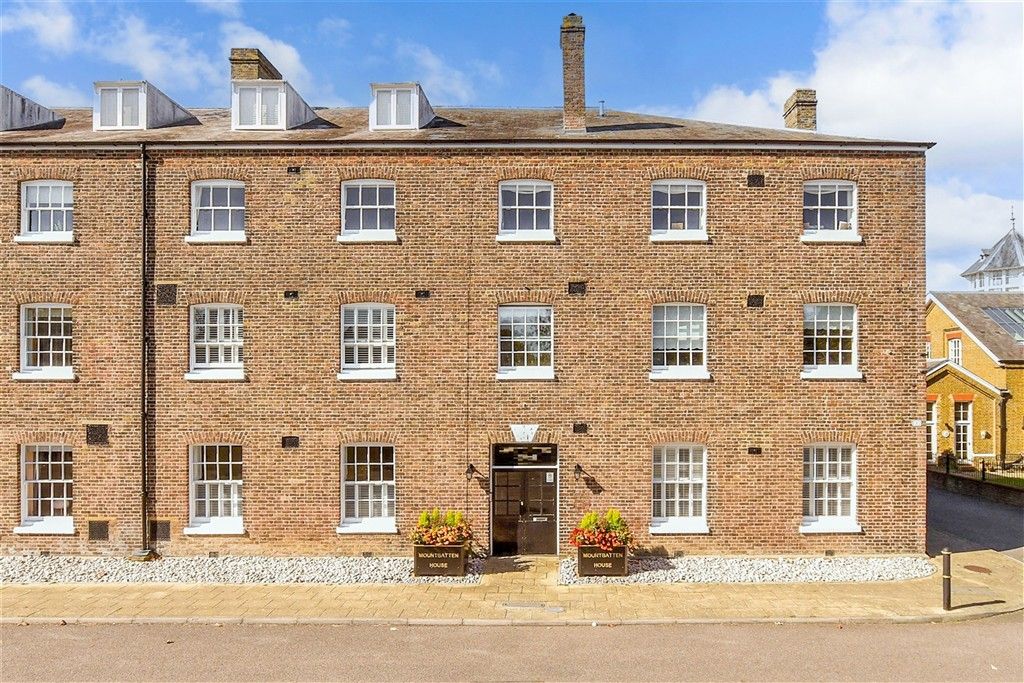 Property photo 2 of 12 External (Web)