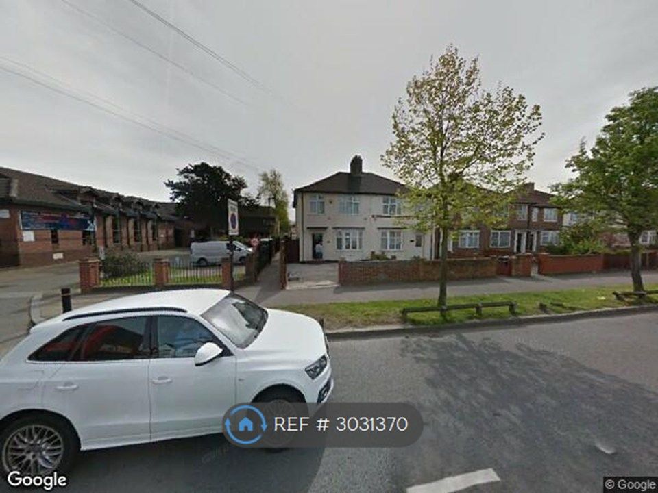 Property photo 2 of 9 307 Vicarage Farm Rd