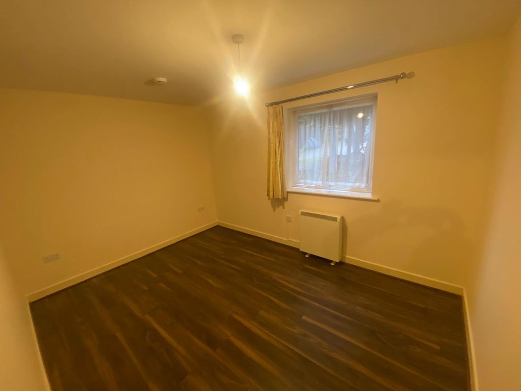 Property photo 3 of 6