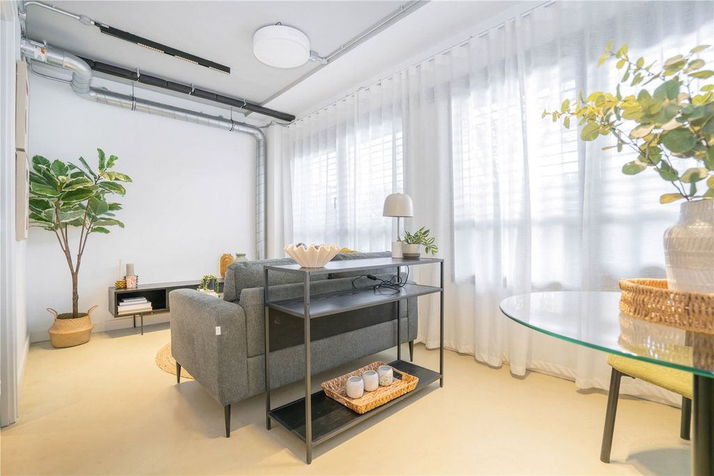 Property photo 1 of 10 Picture No. 06