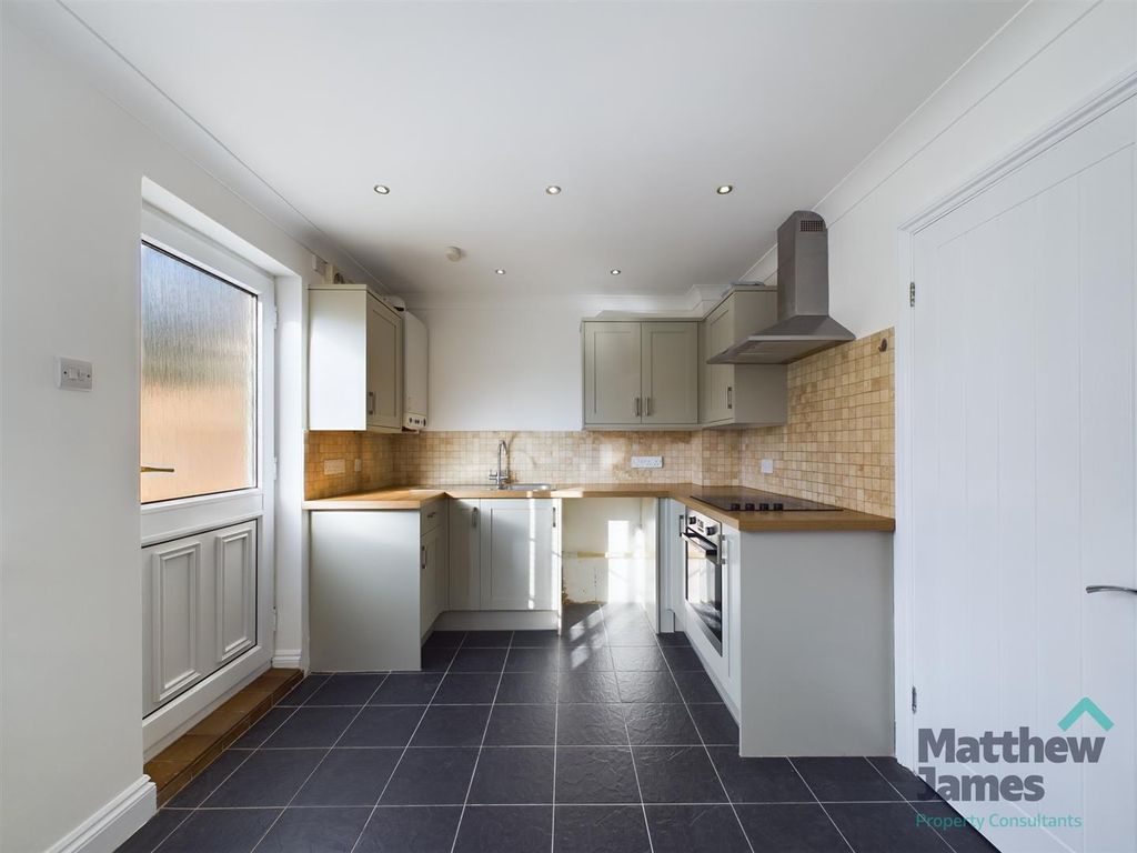 Property photo 3 of 16 Cam03063G0-Pr0037-Still009.Jpg