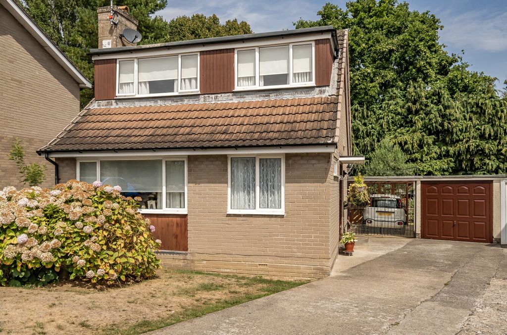 Property photo 1 of 18 1335852-5-689A2Df...