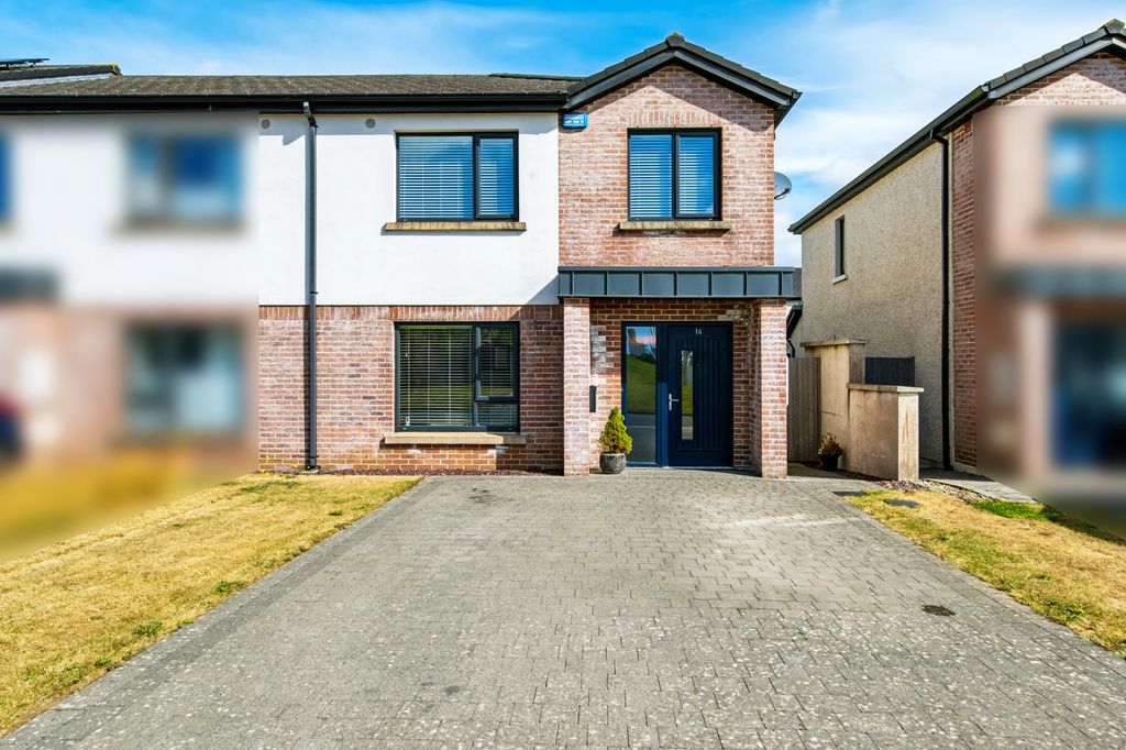 Property photo 1 of 38