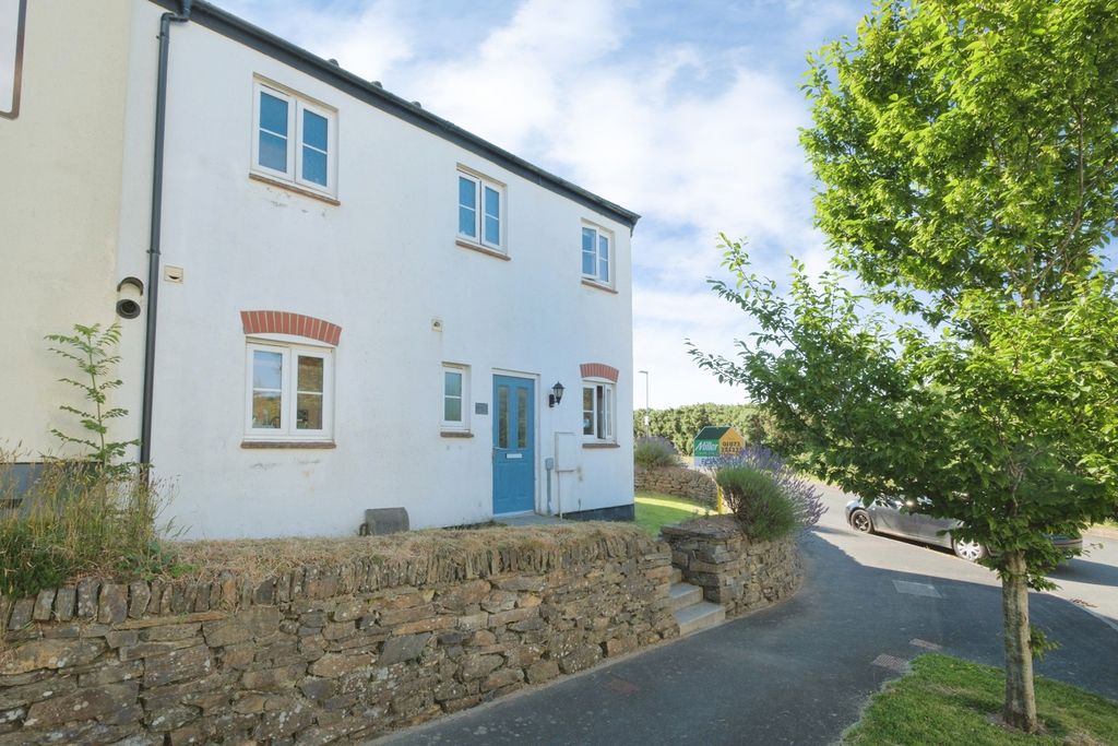 Property photo 1 of 17 Pbox-Img.Jpg