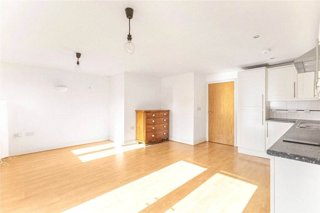 Property photo 1 of 10 Picture No. 02