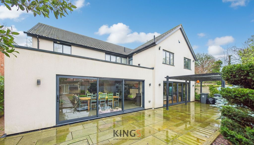 Additional image 33 of 5 bed detached house for saleUpland Drive, Brookmans Park AL9