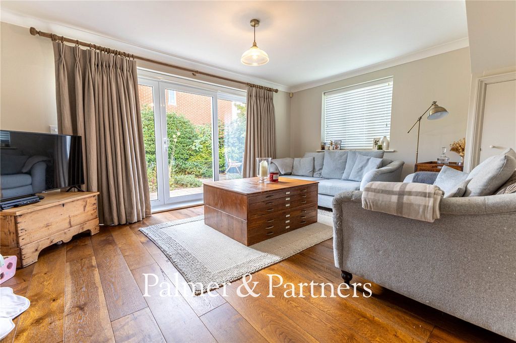 Property photo 3 of 25 Picture No. 06