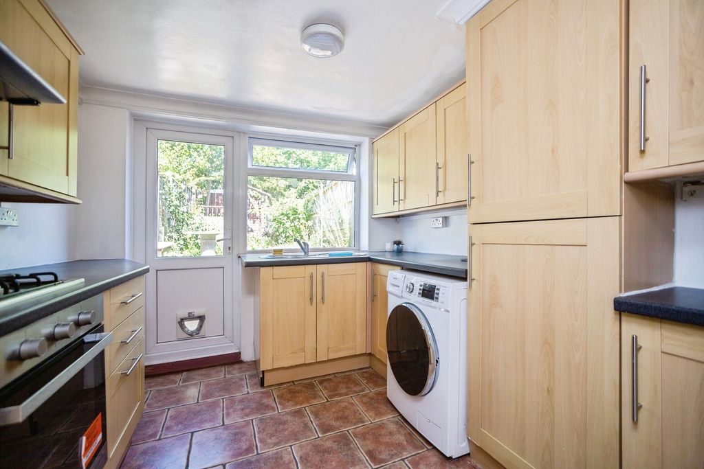 Property photo 2 of 13 Kitchen