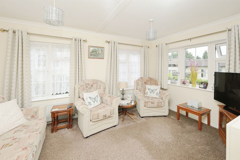 Property photo 3 of 15