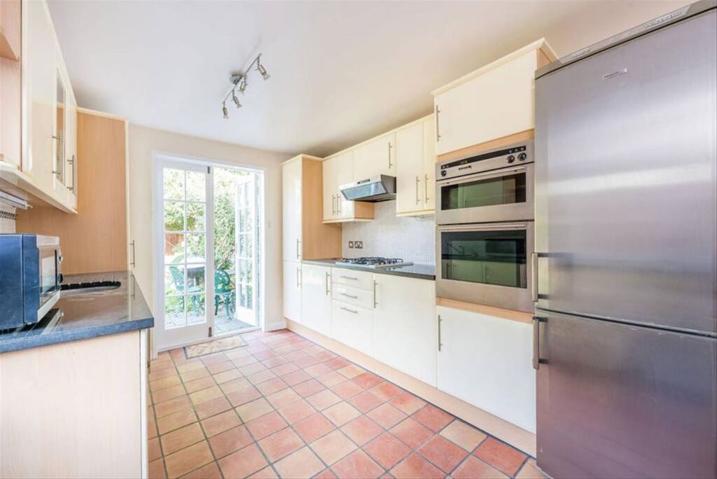 Property photo 3 of 7