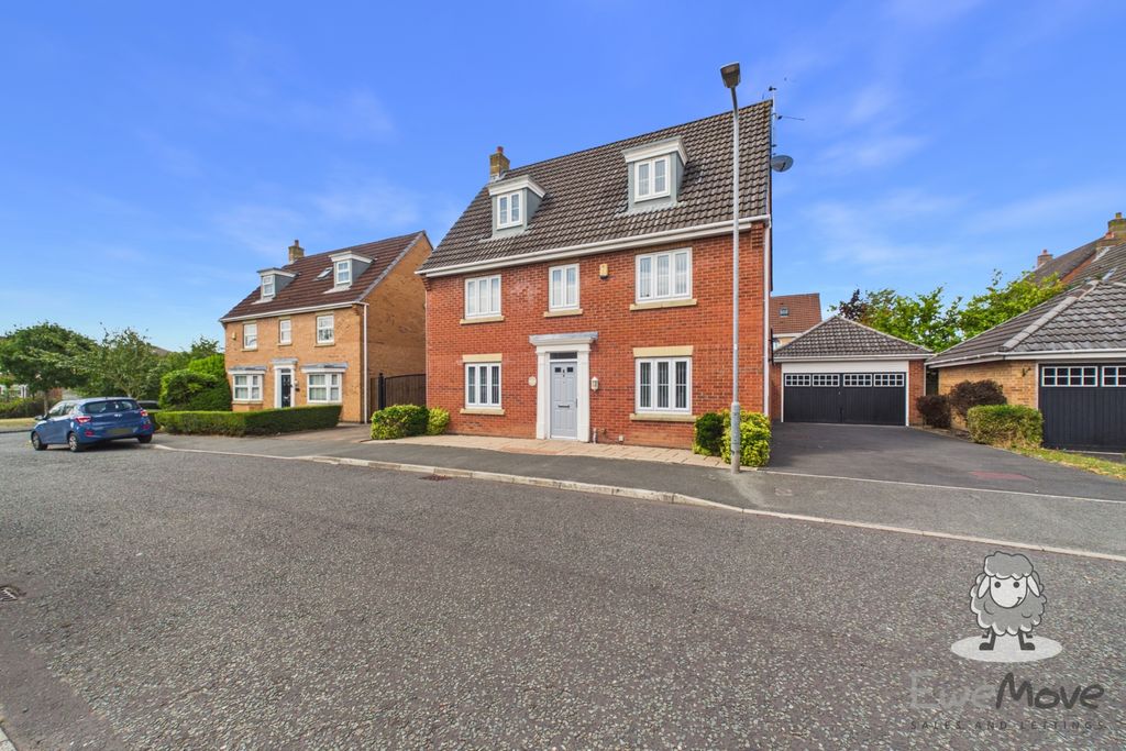 Property photo 1 of 21 4