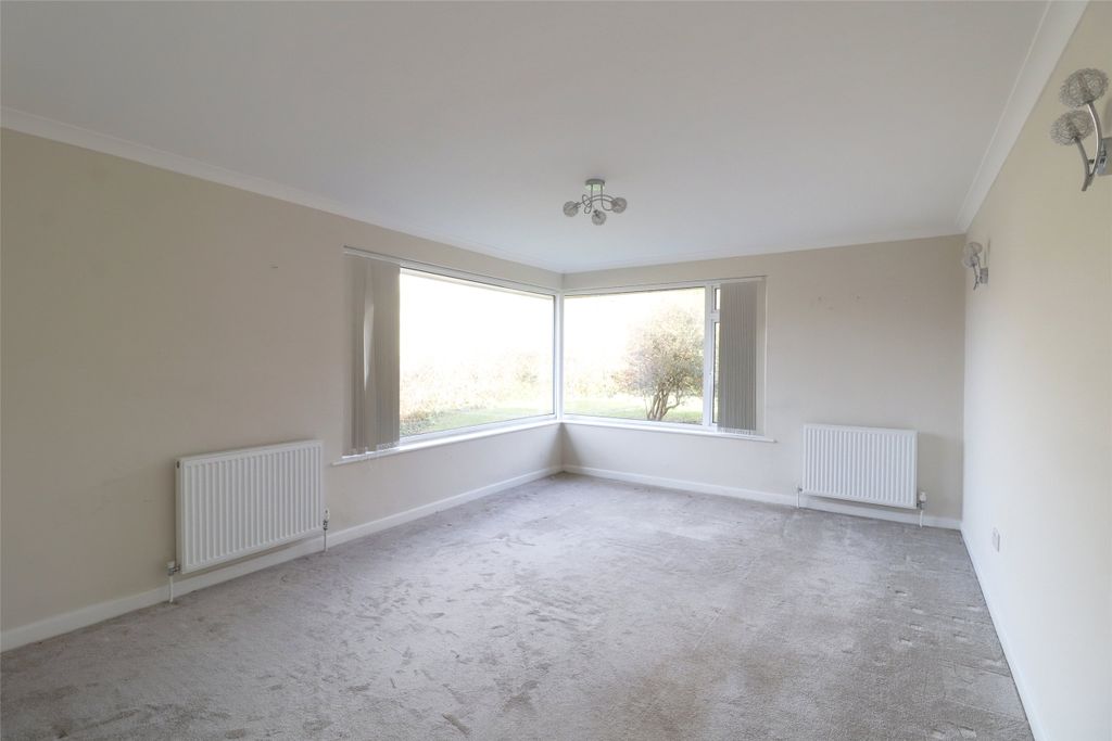 Property photo 2 of 10 3 - Picture No. 23