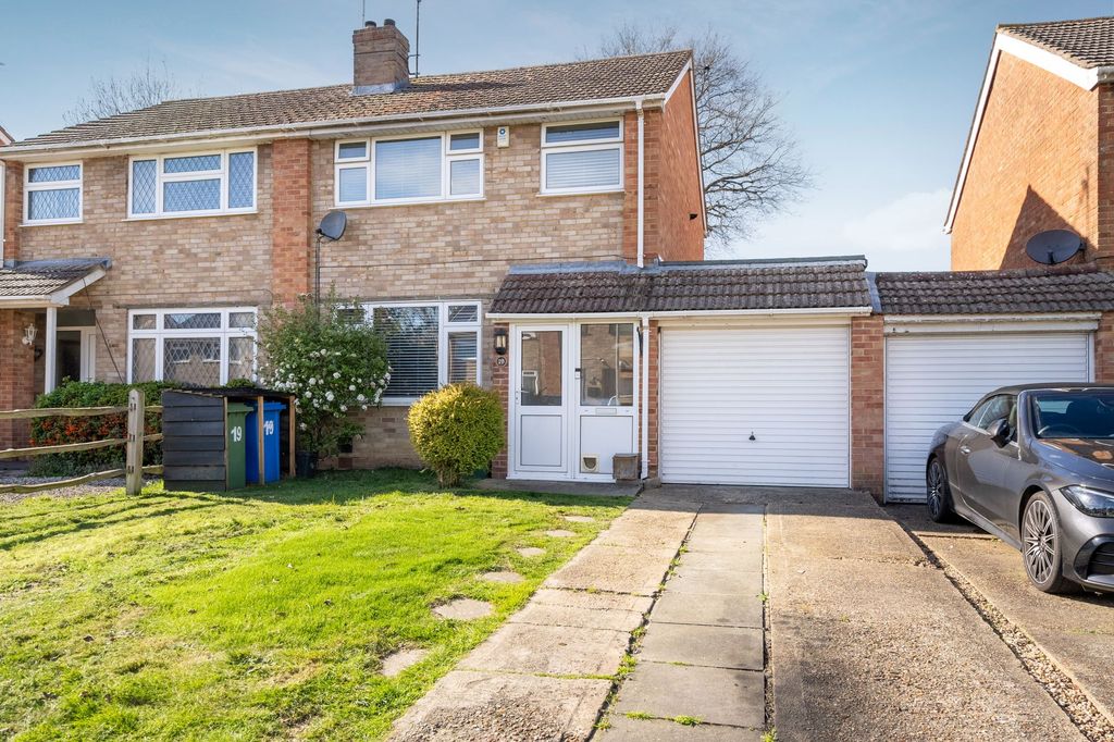 Property photo 1 of 9