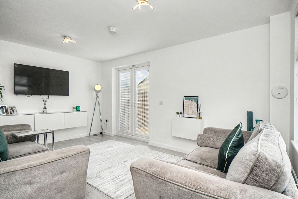 Property photo 2 of 12 Property Image 2