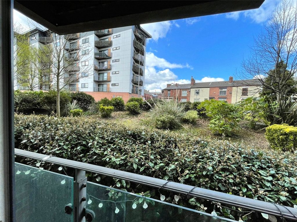 Property photo 1 of 10 Picture No. 14