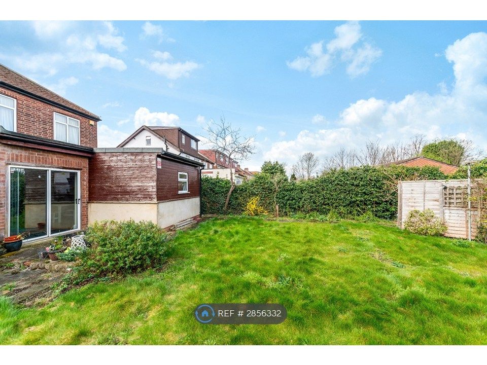 Property photo 3 of 23