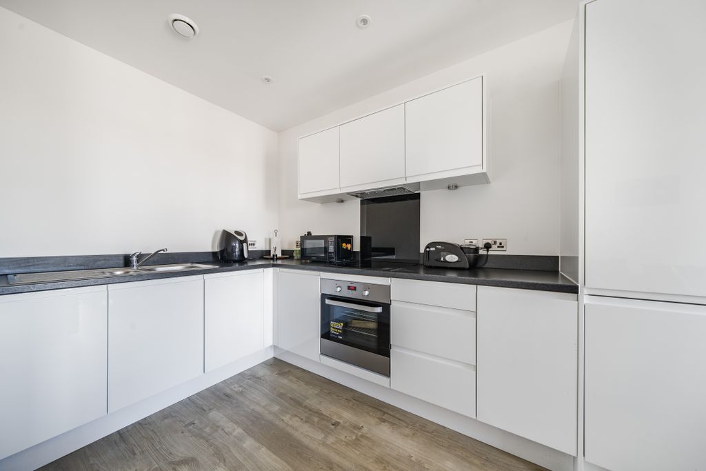 Property photo 3 of 12 Bedroom