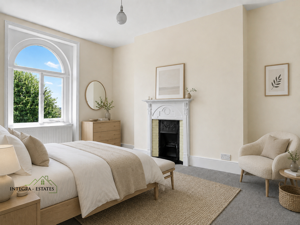 Property photo 3 of 33 Staged Front Bedroom Glenton Road.