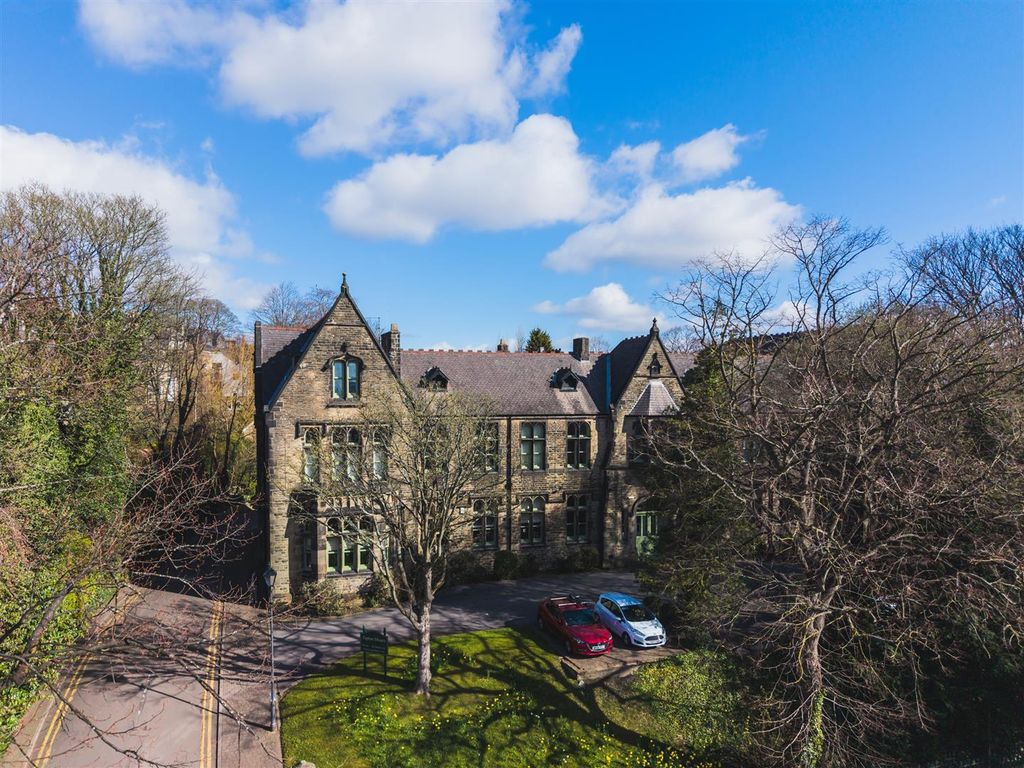 Property photo 2 of 26 Exterior