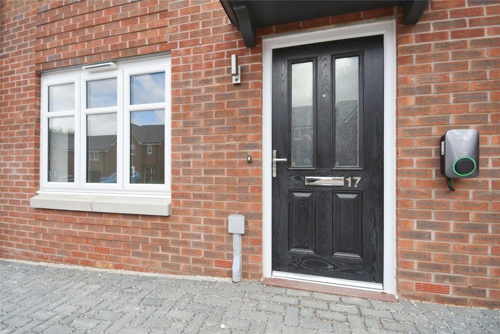 Property photo 2 of 10 The Priestley