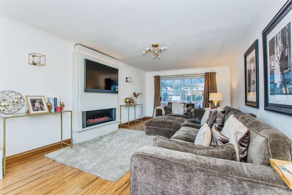 Property photo 2 of 22