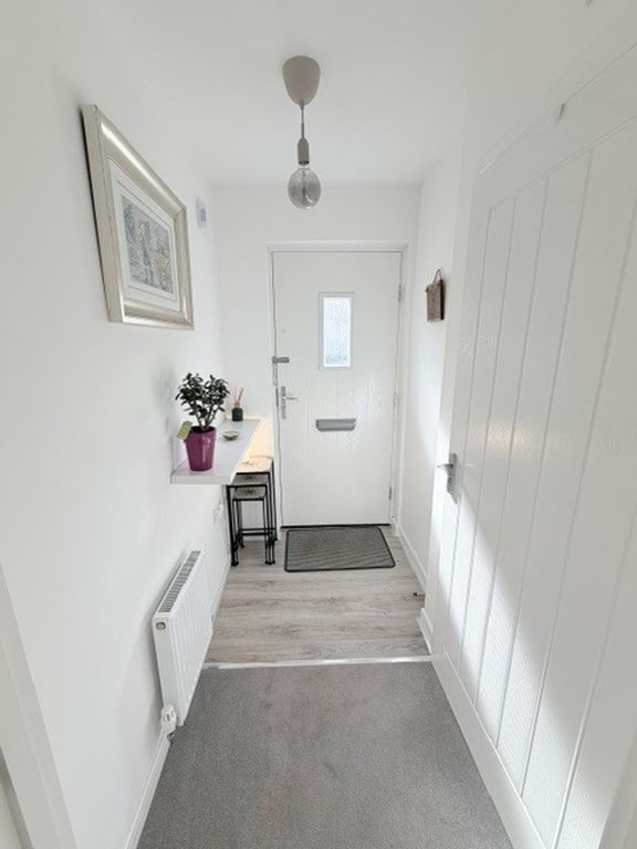 Property photo 2 of 37