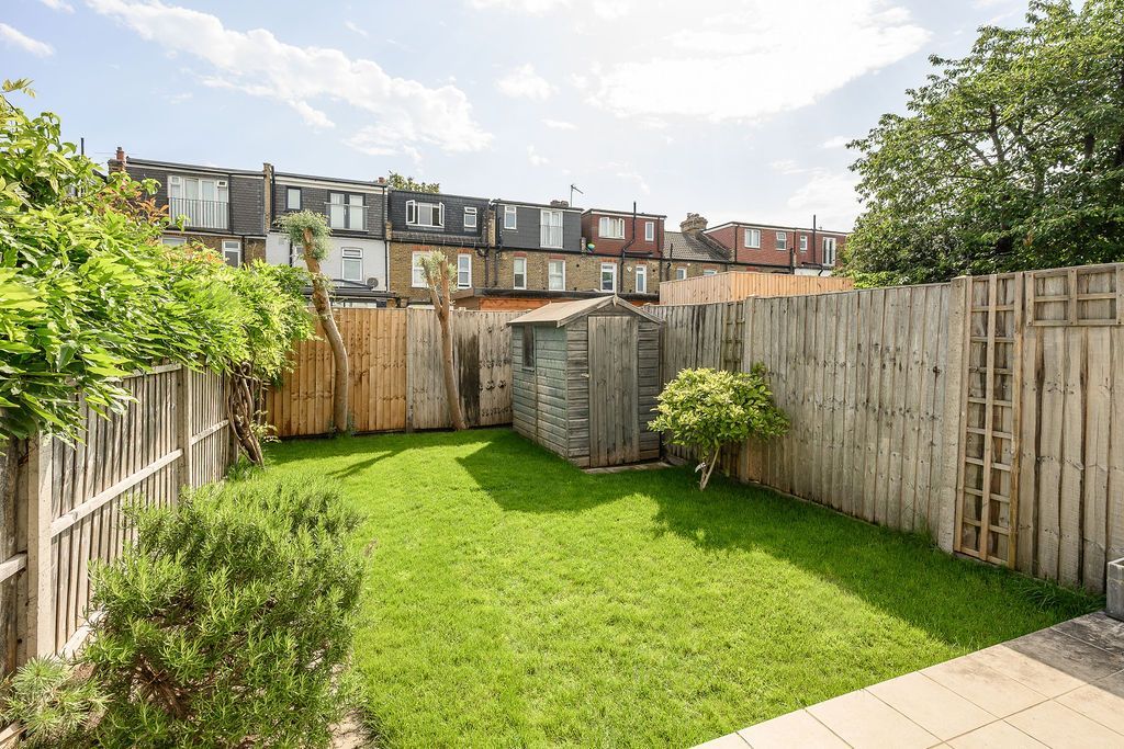 Property photo 3 of 16