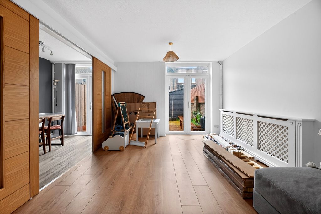 Property photo 3 of 20 Reception Room