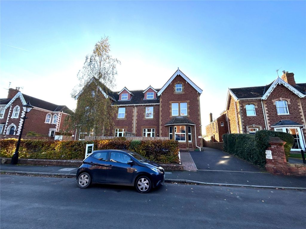 Property photo 1 of 9 Picture No. 18