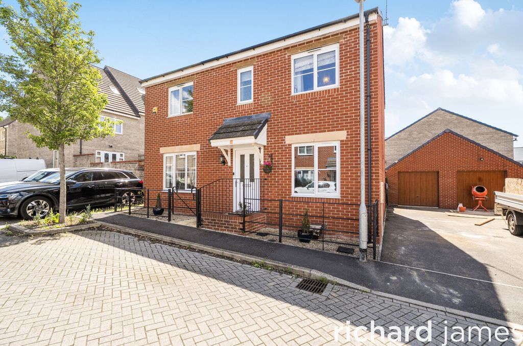 Property photo 1 of 14 A771Ec9977604B5792E1c8Fdb19349Fe