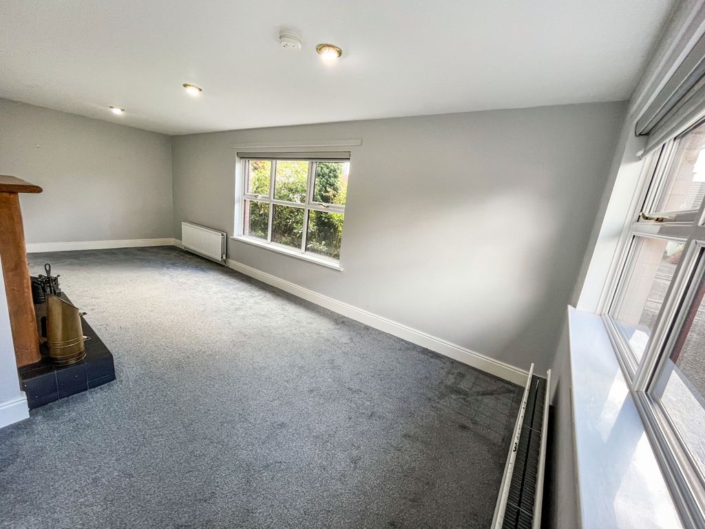 Property photo 2 of 29