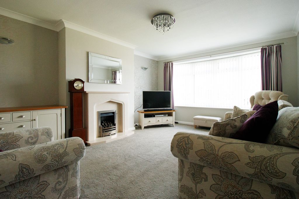 Additional image 5 of 3 bed semi-detached bungalow for saleGrovehill Road, Filey YO14