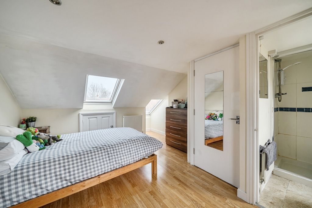 Property photo 3 of 12 1432537-9-69c12c7...