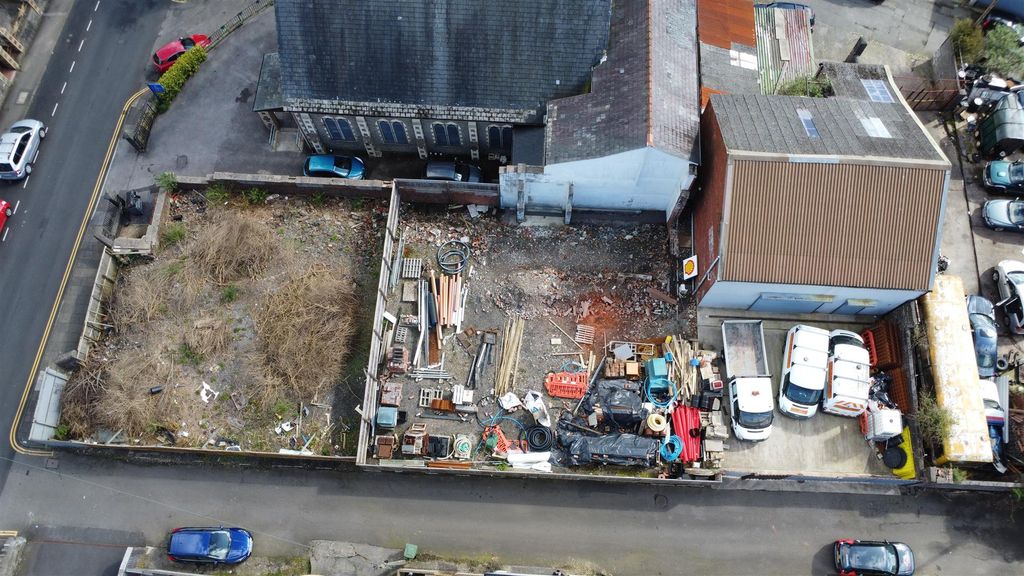 Property photo 2 of 14 Dji_0120.Jpg