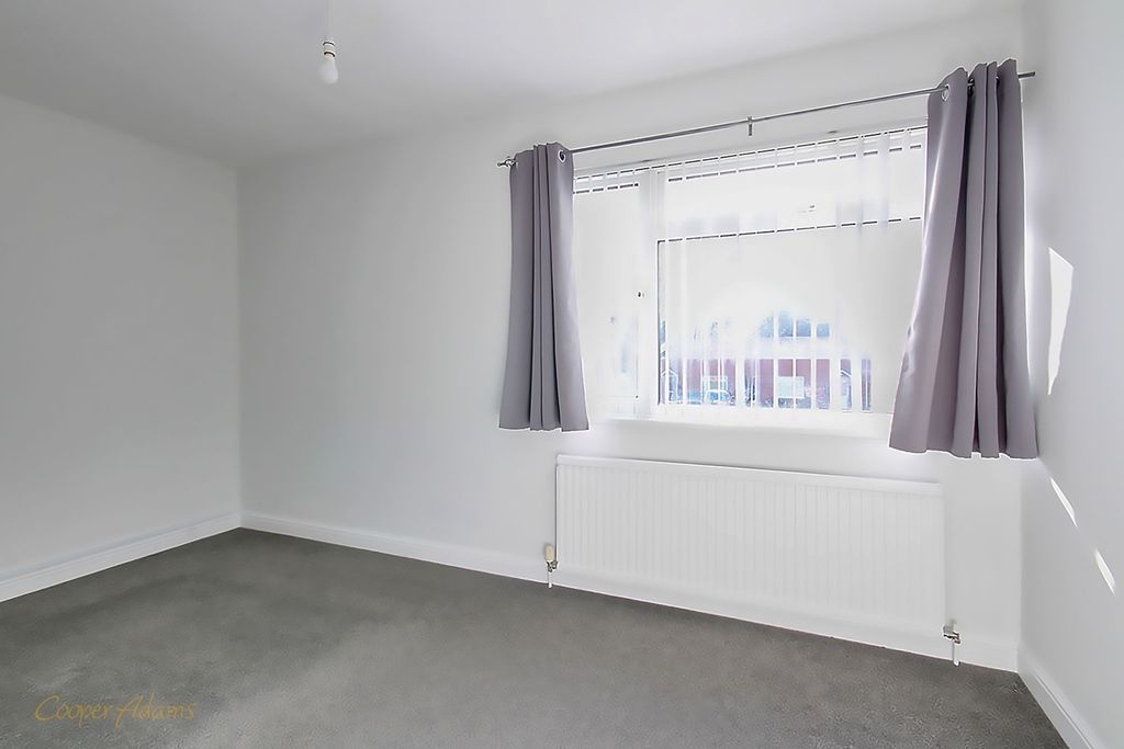 Property photo 3 of 7 Bedroom 1