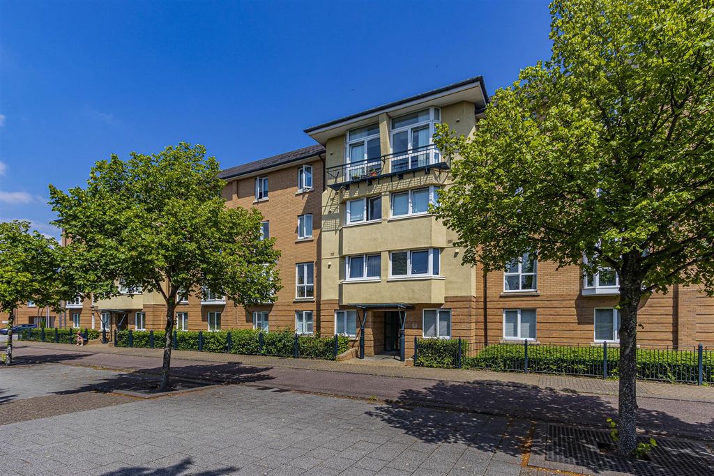 Property photo 2 of 17 Aprilla House 79-15.Jpg