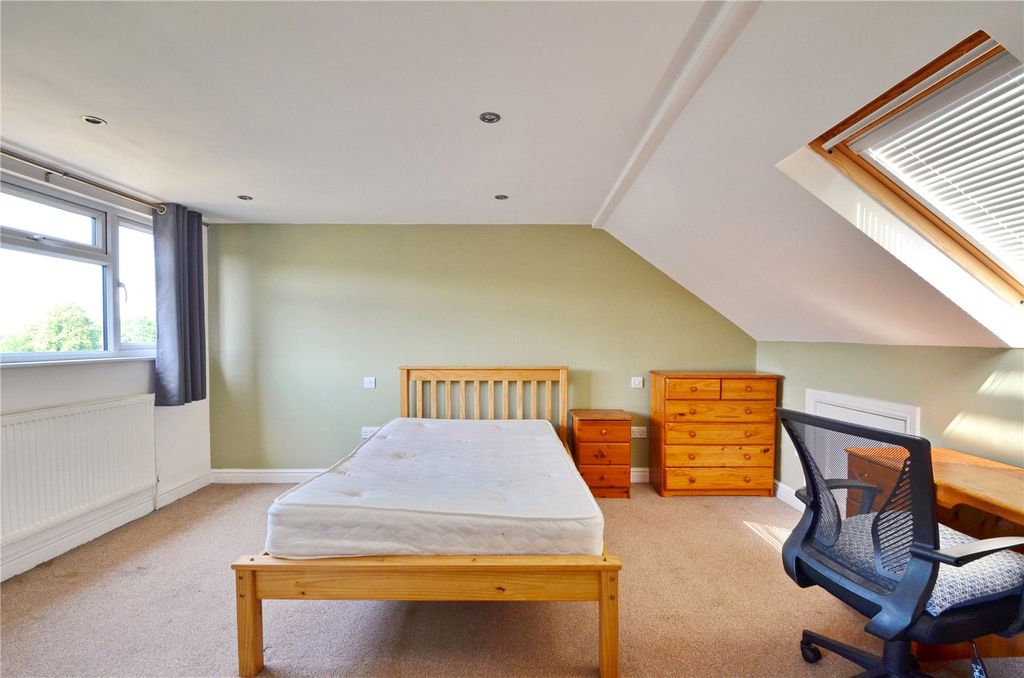 Property photo 3 of 12 Picture No. 01