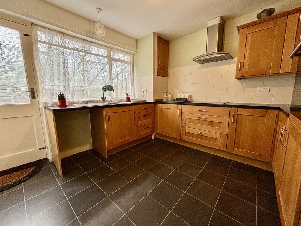 Property photo 3 of 12 Gallery