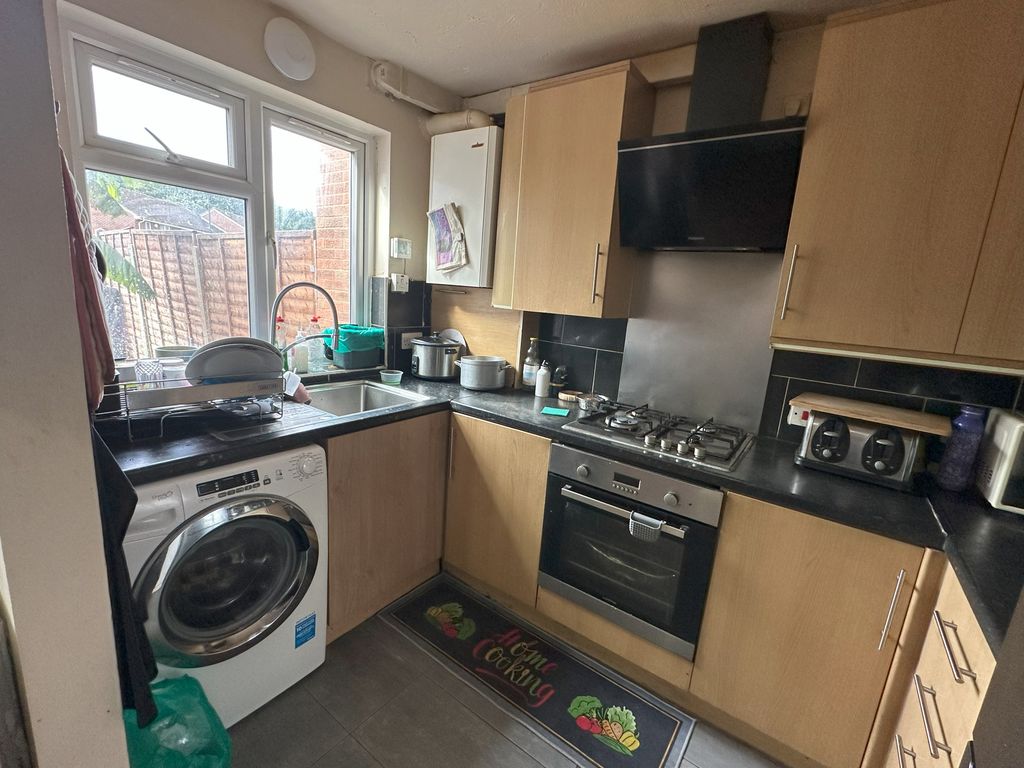 Property photo 2 of 9