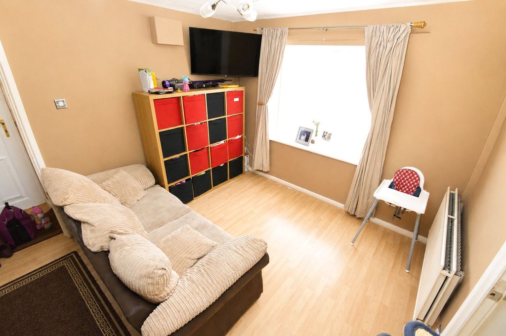 Property photo 2 of 7 Picture No. 20