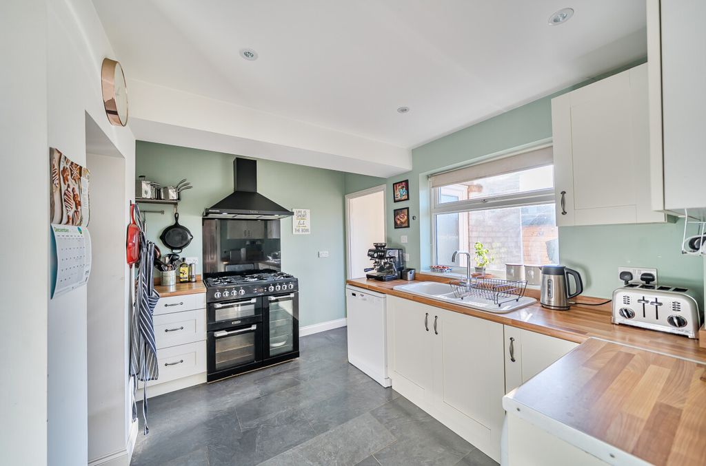 Property photo 3 of 20 13866521069304c5Feceda