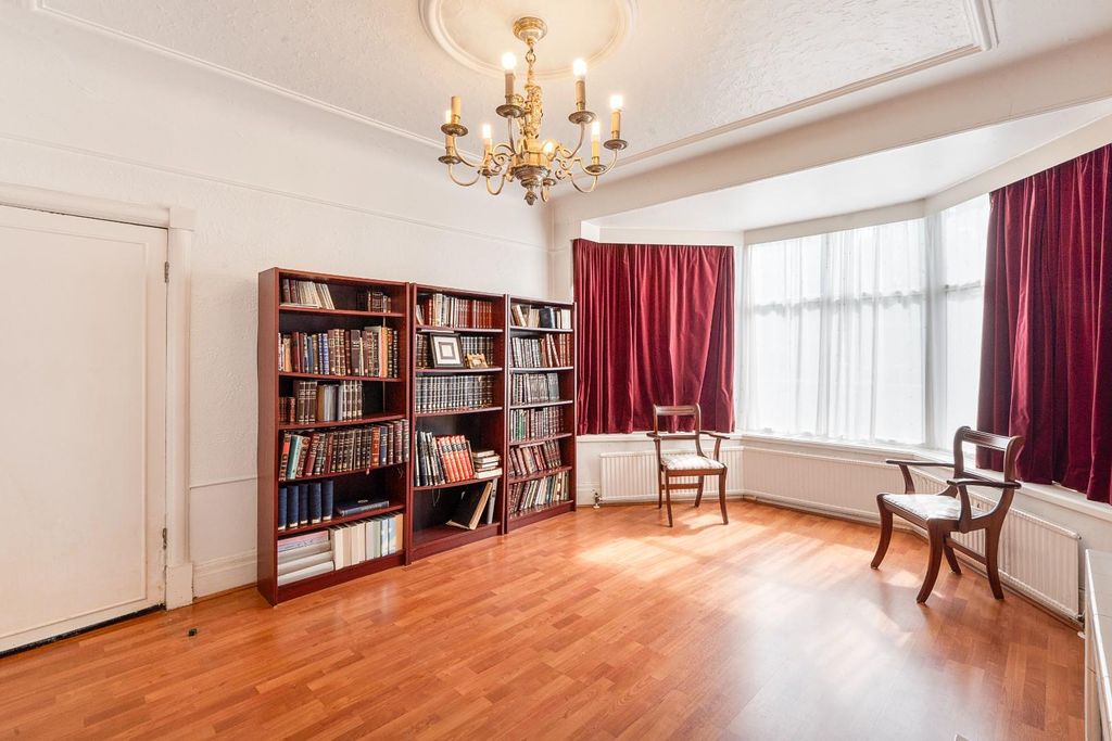 Property photo 3 of 22 3.Jpg