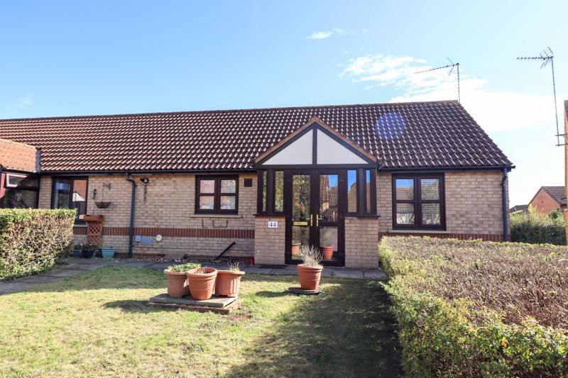 Property photo 1 of 12 Front Aspect