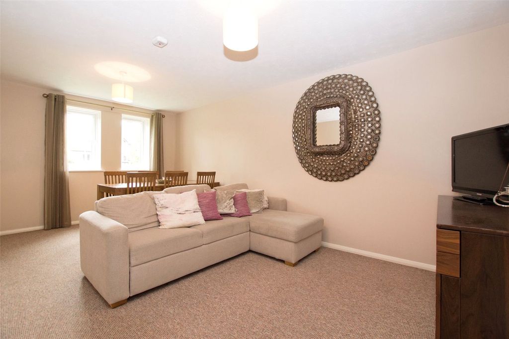 Property photo 3 of 7 Picture No. 04