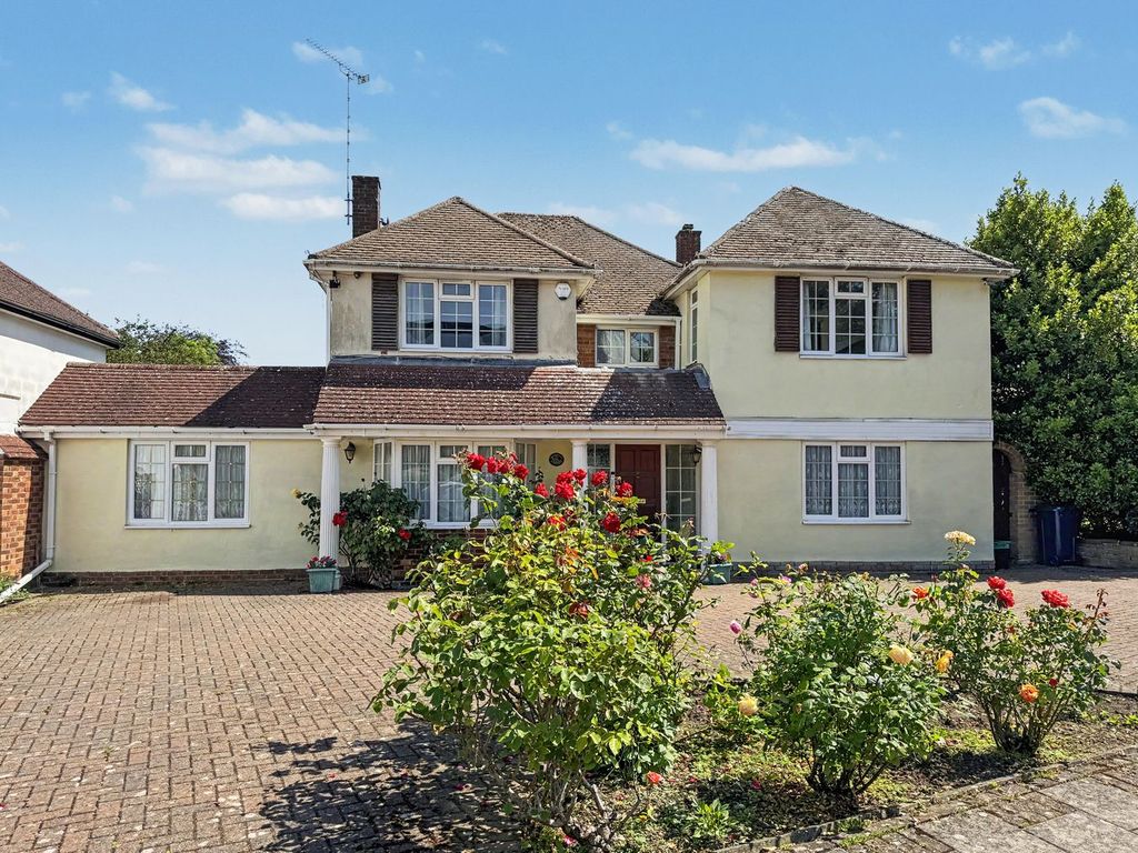 Property photo 1 of 24