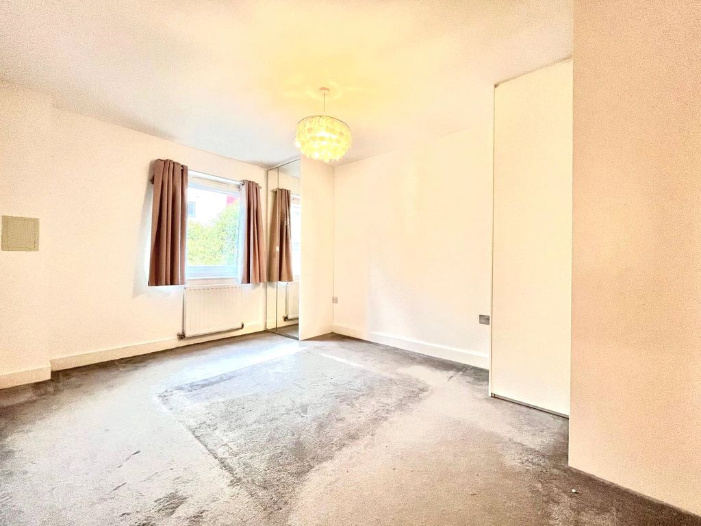 Property photo 3 of 11 Picture No. 01