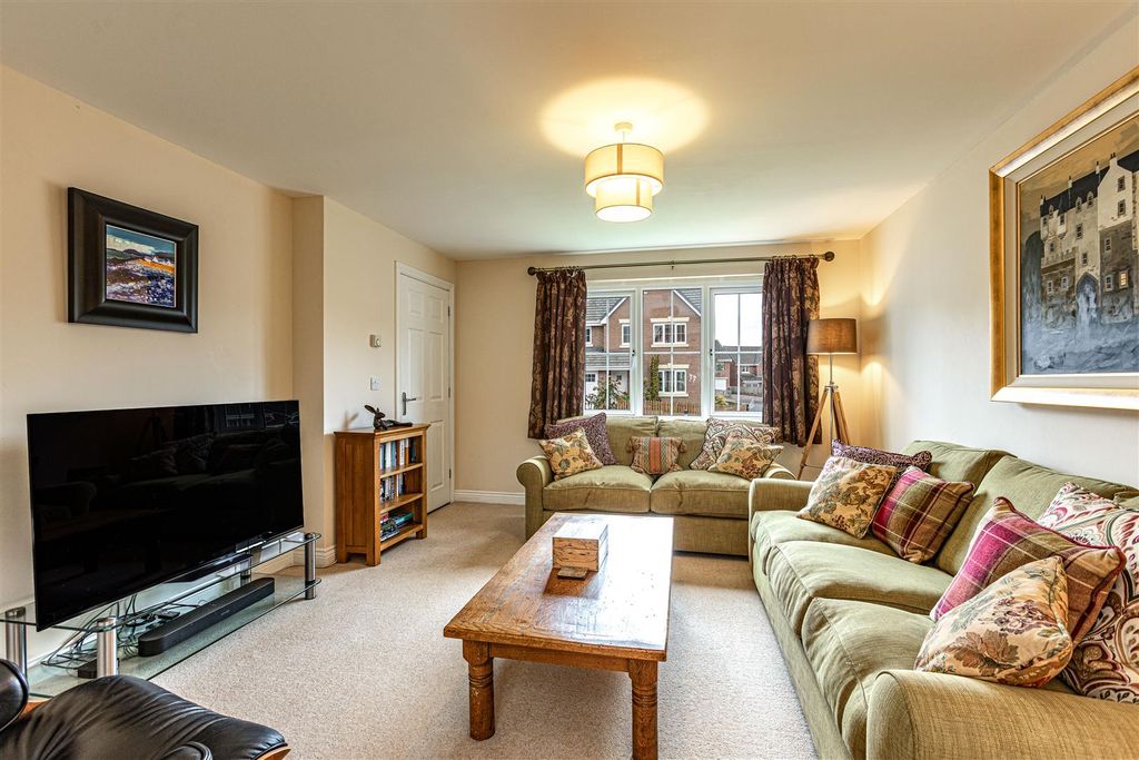 Property photo 3 of 27 31 Weavers Linn Tweedbank 07.Jpg