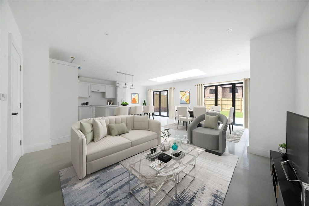 Property photo 2 of 14 Reception/Kitchen