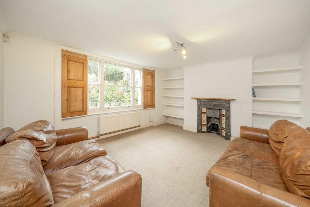 Property photo 3 of 7