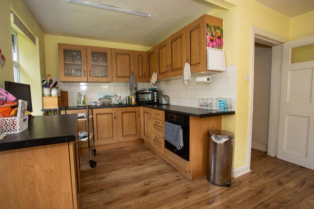 Property photo 3 of 36 Gsf-1353.Jpg